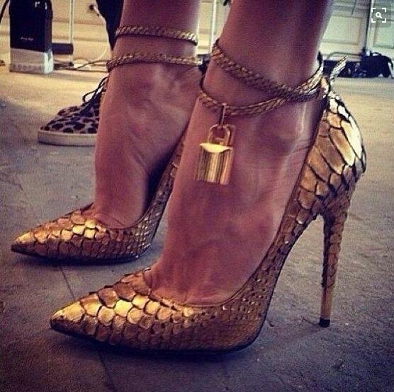 Cheap Price High Quality Pointed Toe Metallic Gold Chain Pumps For Women Ankle Lock Decoration Sandals Party Dress shoes woman