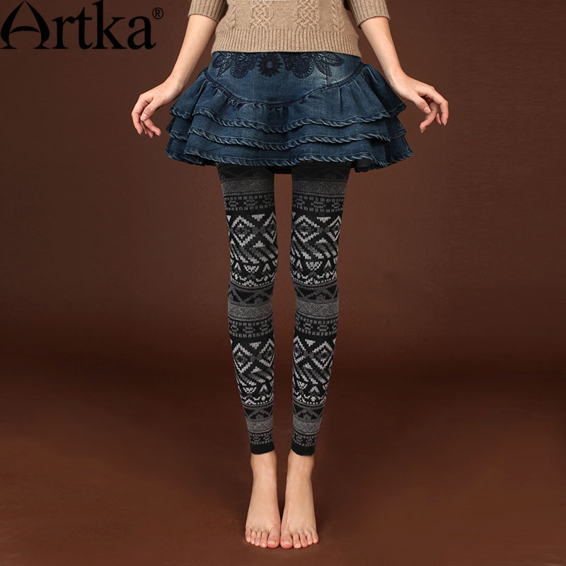 ARTKA Women's Winter New Boho Thicken Jacquard Leggings Warm Slim Fit All-match Geometric Pattern Stockings PM15153Q