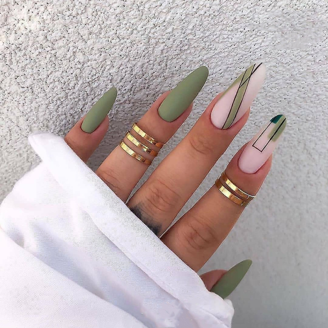 24pcs false nails matte Green Nails Patch with glue Removable Long Paragraph Fashion Manicure press on Nail tips free shipping